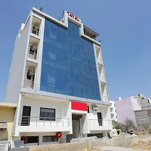 3* Hotel Oyo 12673 The Diplomat